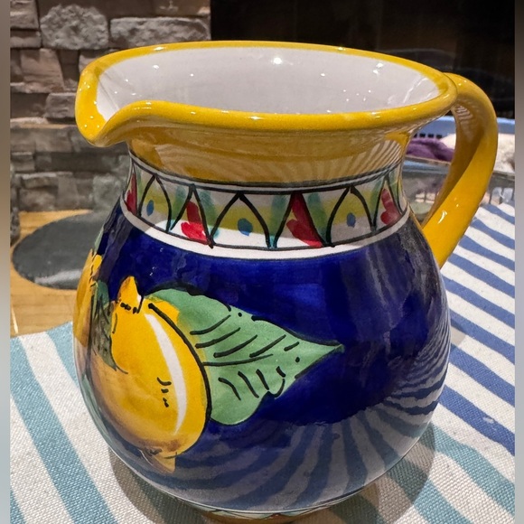🍷 Hand-Painted Italian Amalfi Coast Lemon Ceramic Pitcher Vase - One of a Kind - Picture 6 of 15